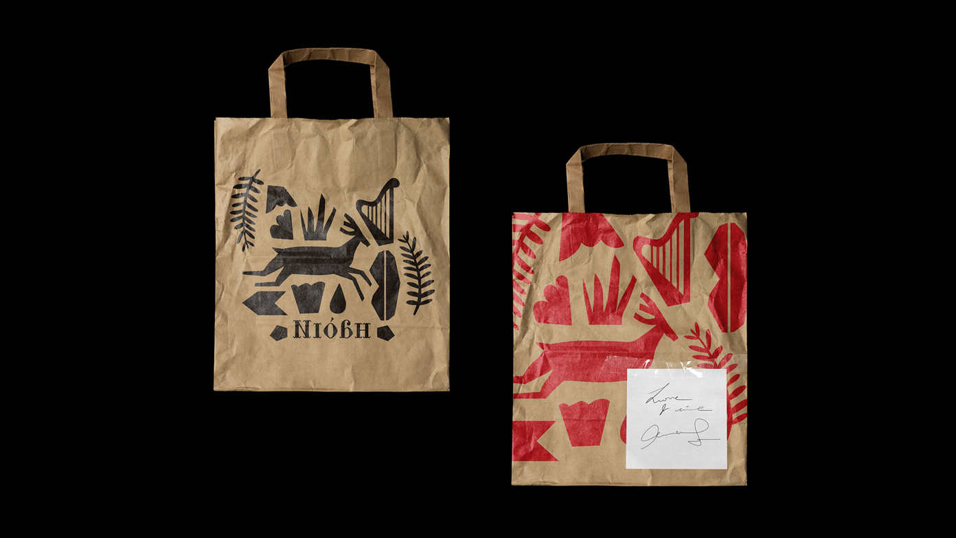 Gift bags design for Niobe wine